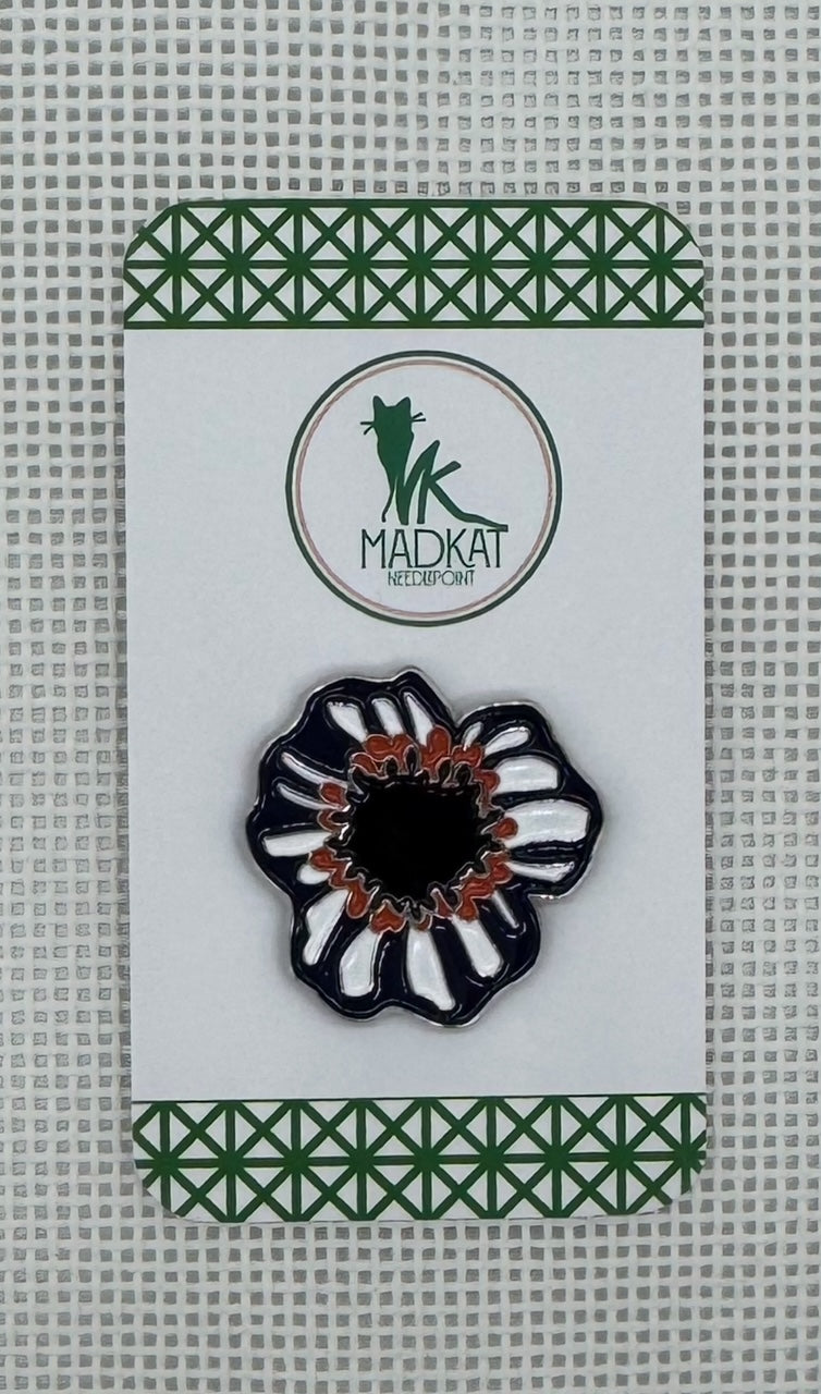 MadKat Poppy Needle Minder